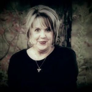 Meet your Posher, Pam